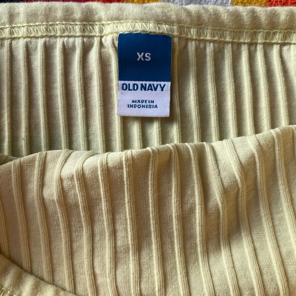 crop top - Picture 3 of 3